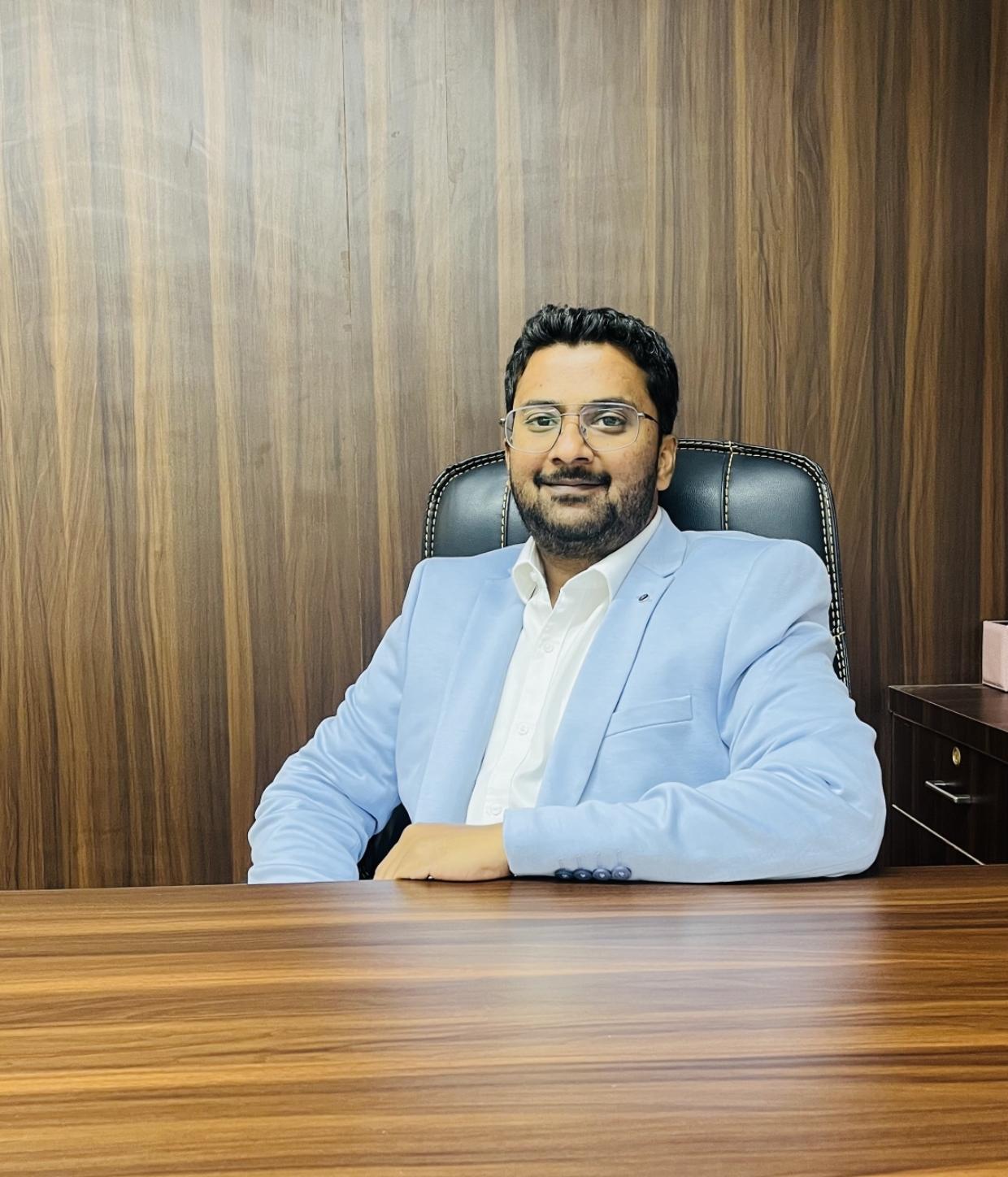 Portrait of Dr. Srihari R Shapur